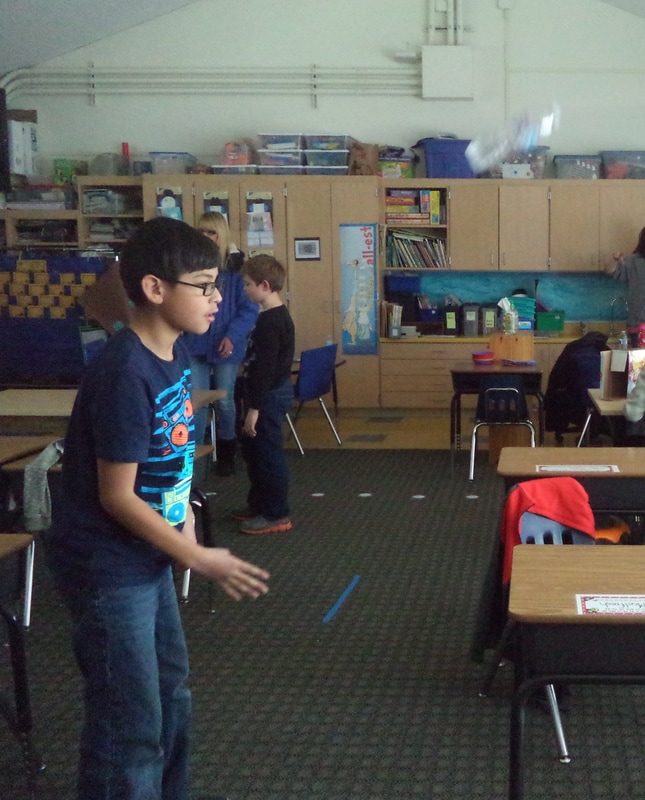BOTTLE TOSSING AND FLIPPING IN THE CLASSROOM - Erintegration